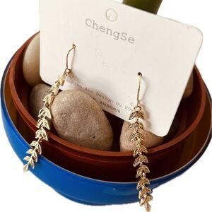 Elegant Goldplated Stylish Leaf Drop Dangle Fashion Earrings Set 2"